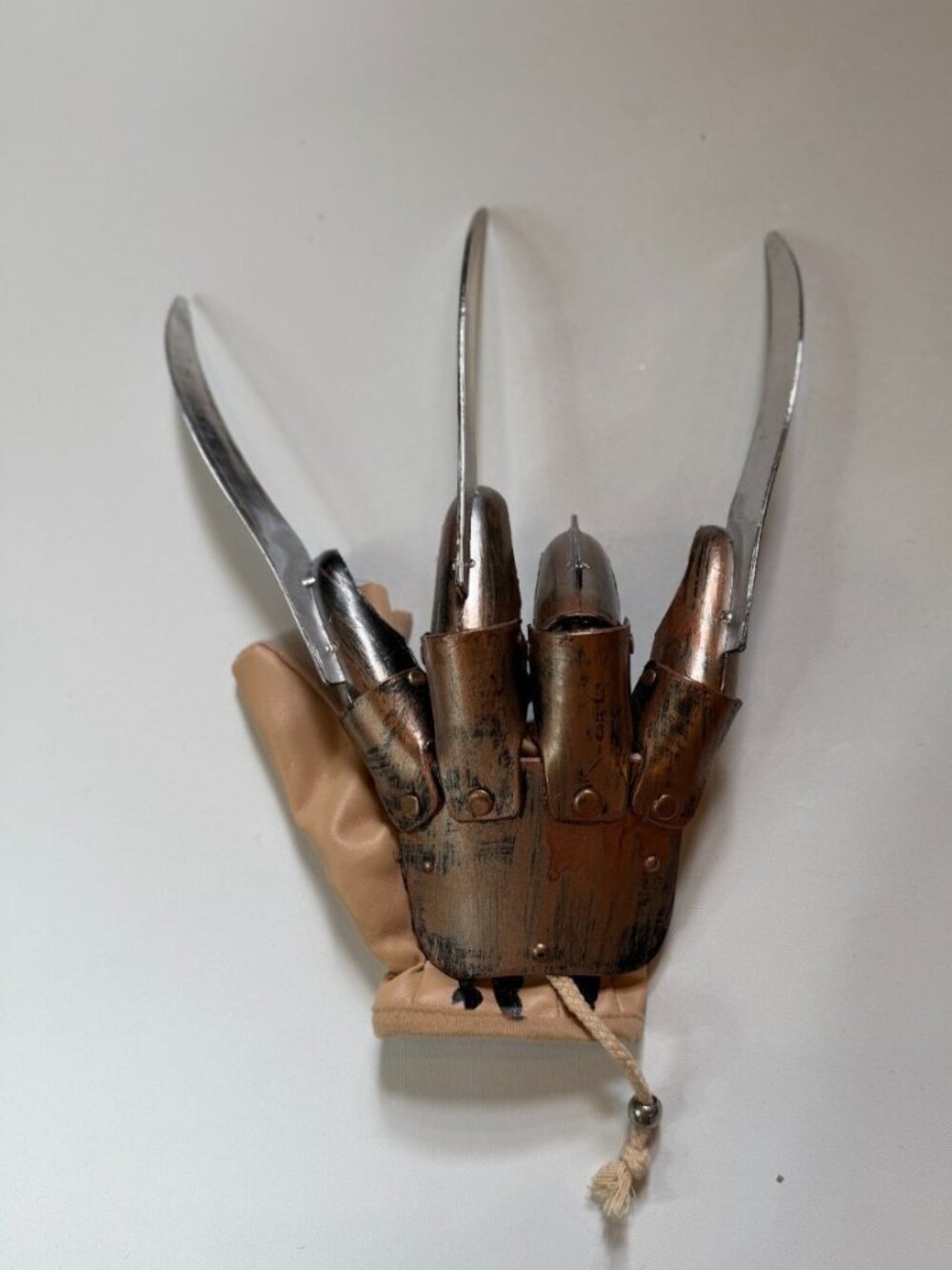 Rubie's Edition Freddy Krueger Glove Nightmare on Elm Street - One broken blade